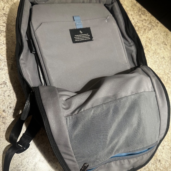 Bellroy Classic Backpack - Picture 2 of 5